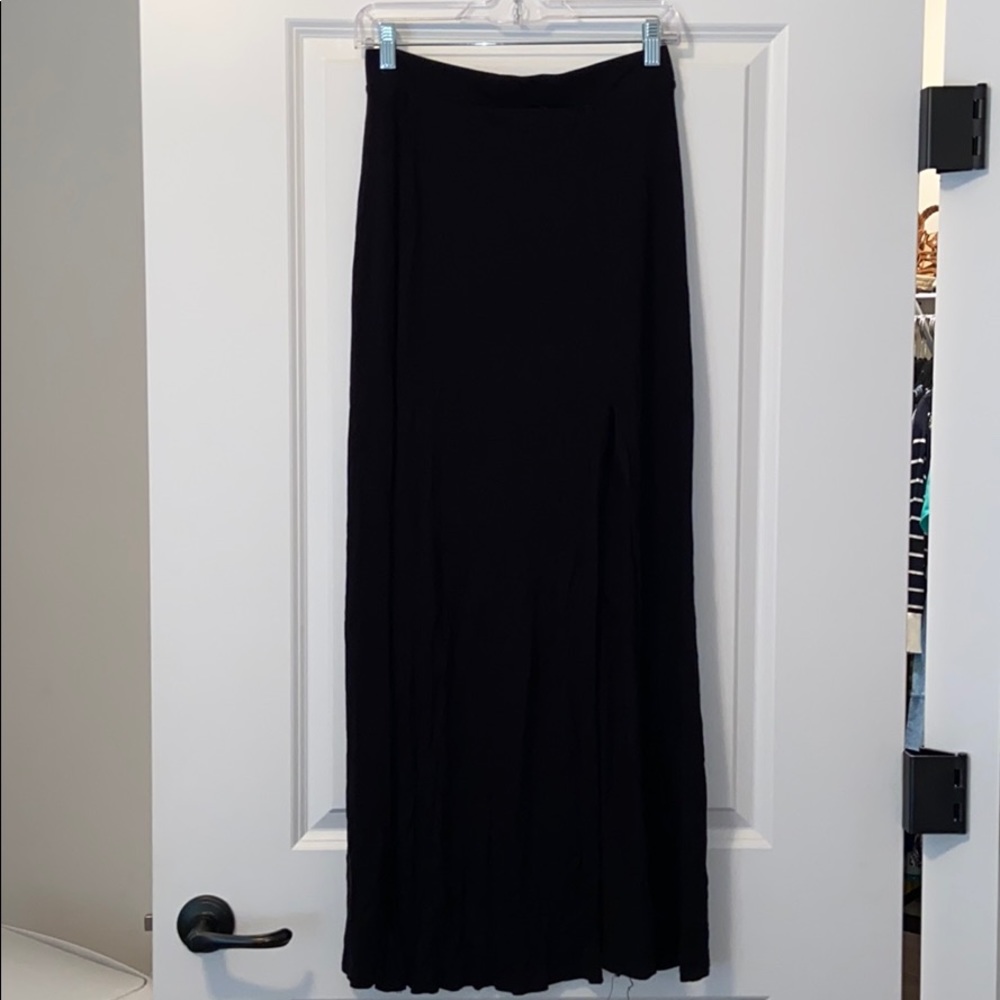 F21 Black Maxiskirt